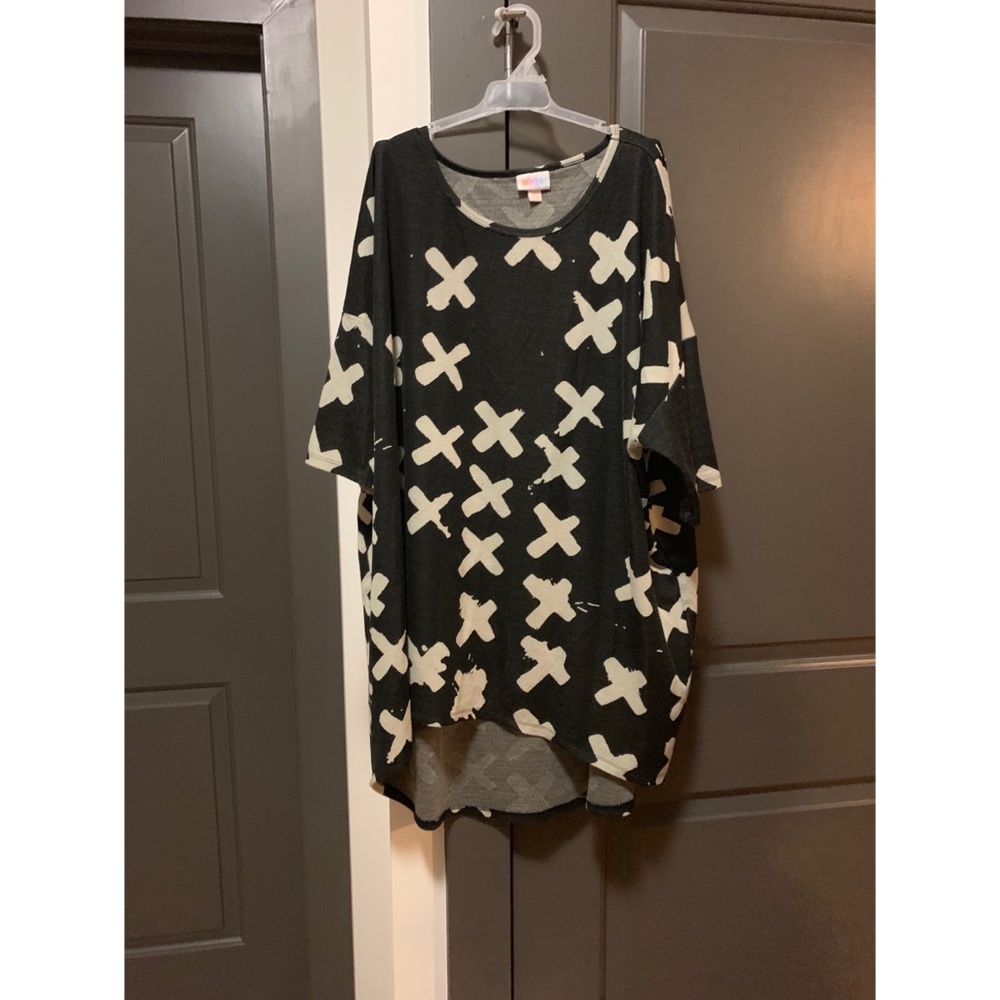 LuLaRoe Irma - Ivory X's Irma - Size 3X